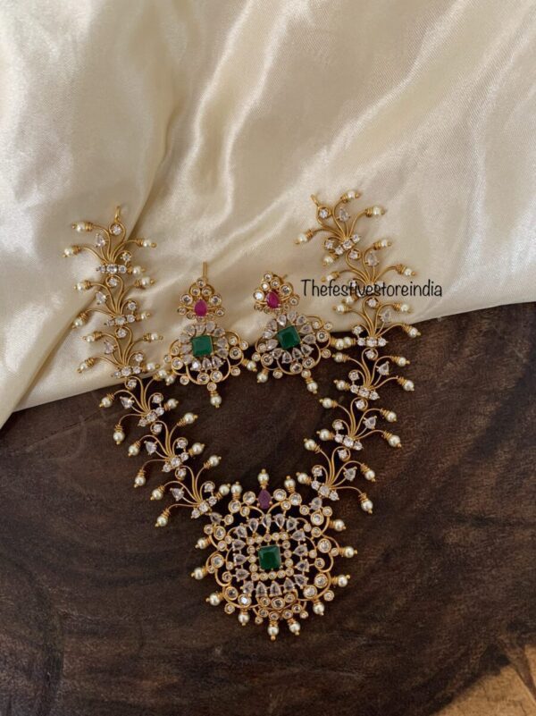 Multi colour contemporary pearl set