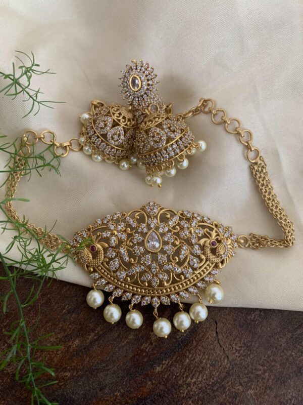 Gold look alike mini white choker set