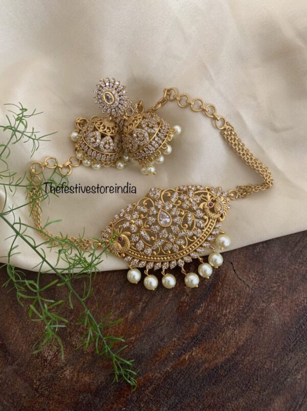 Gold look alike mini white choker set