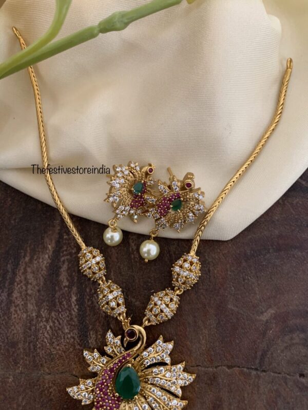 Leafy floral diamonds