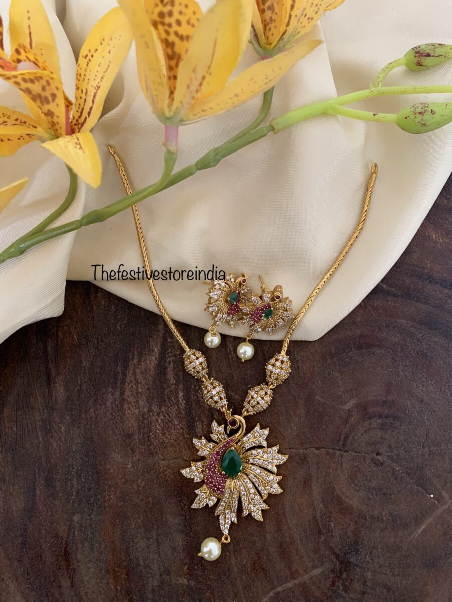 Leafy floral diamonds