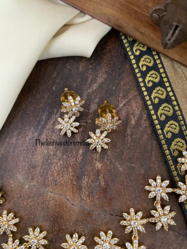 Golden starry diamonds