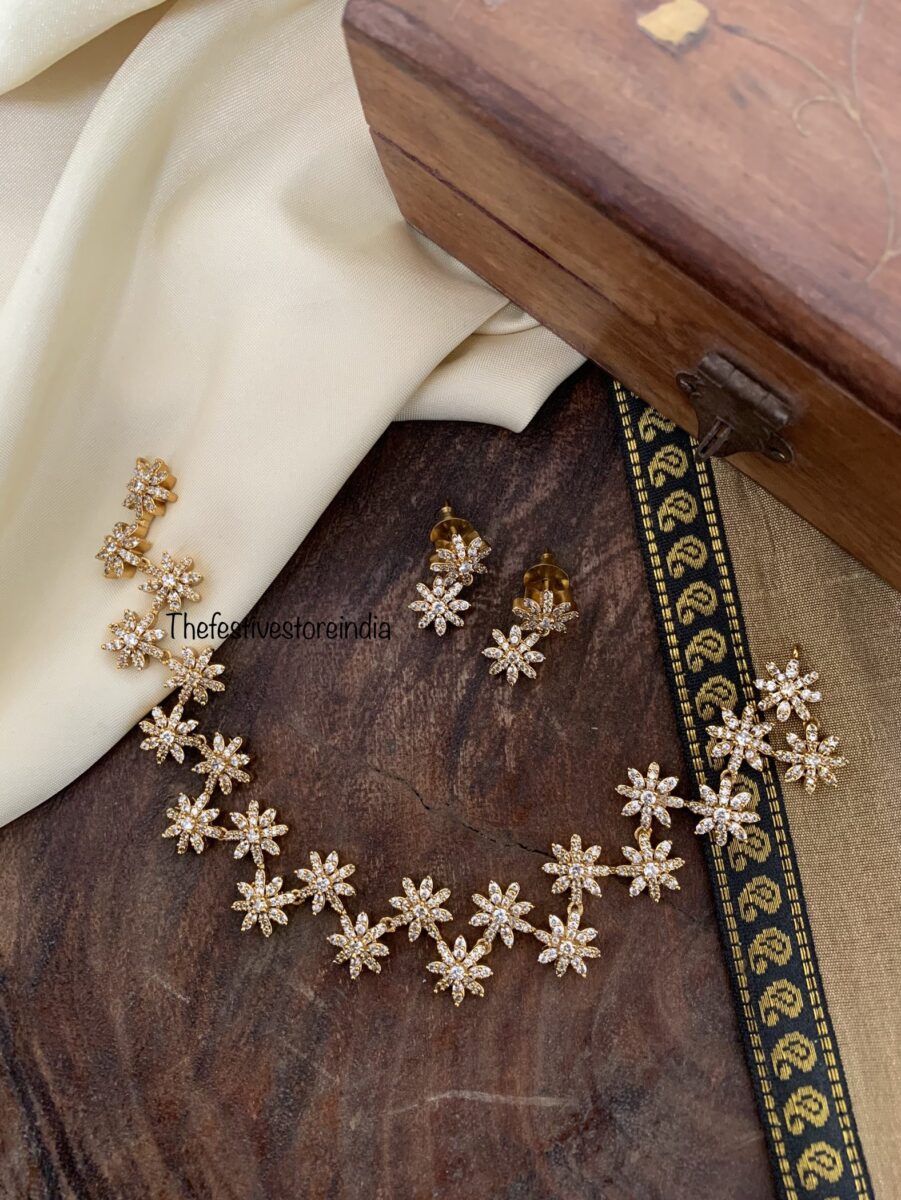 Golden starry diamonds