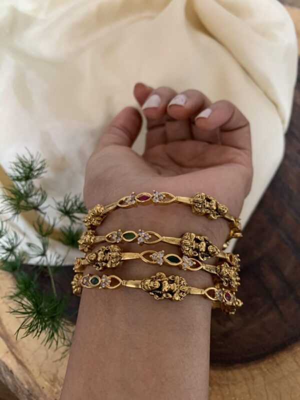 Premium polish Lakshmi bangles