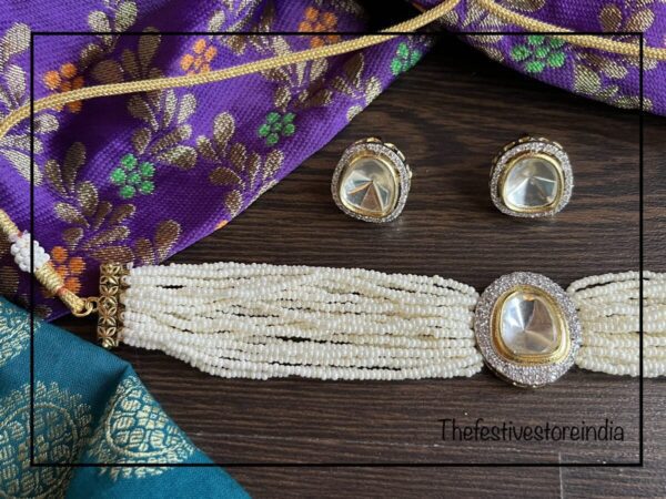 Simplistic pearl kundan choker set