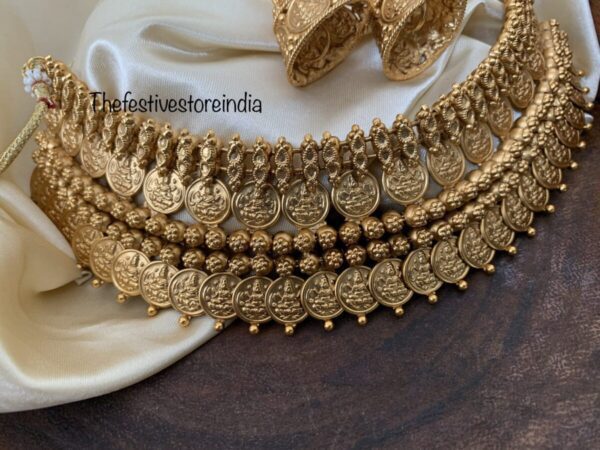 Two layer heavy high neck kaasu choker set
