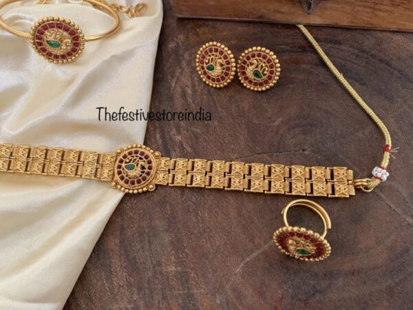 Navilu Jewellery set