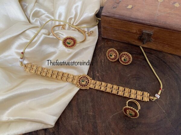 Navilu Jewellery set