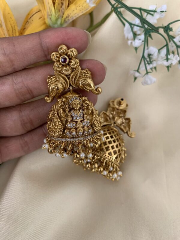 Lakshmi ambaari nakshi jhumkas