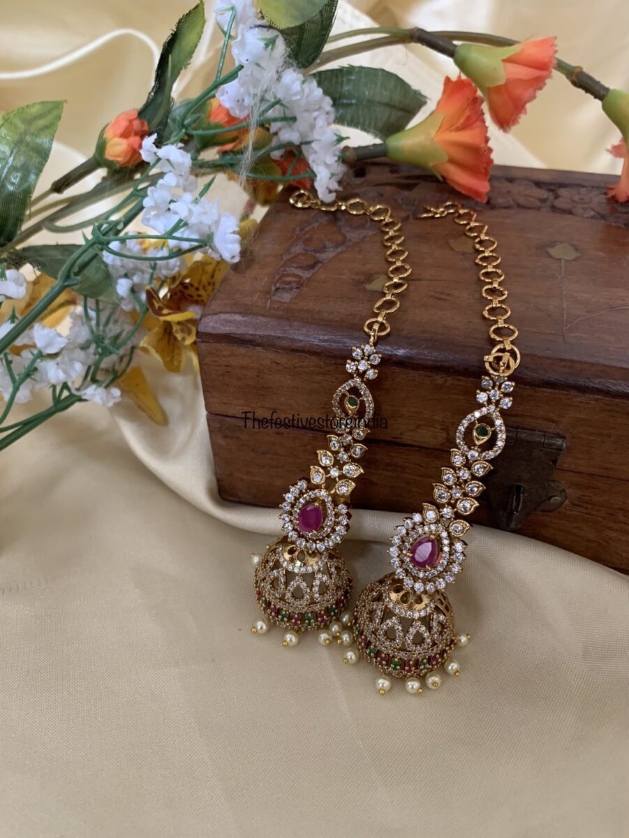 Bridal jhumkas with maati
