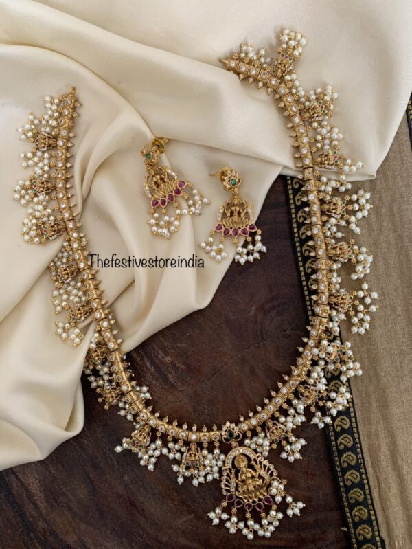 Lakshmi Guttapusalu haaram set