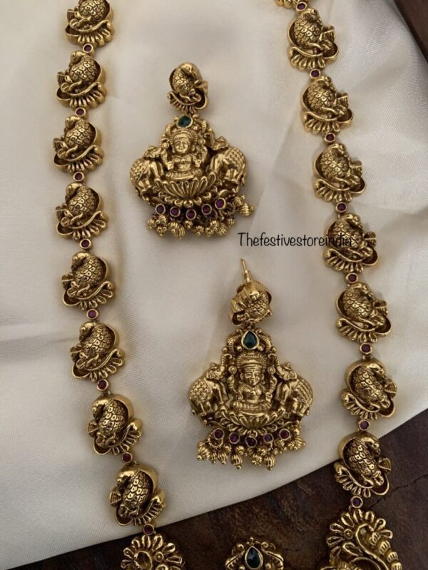 Antique polish Navilu Lakshmi haaram set