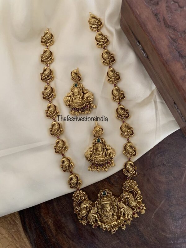 Antique polish Navilu Lakshmi haaram set