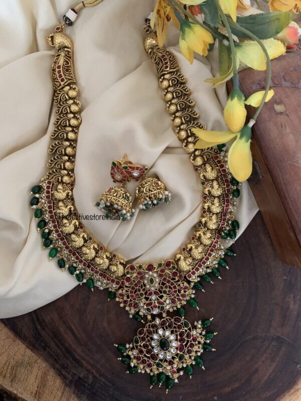 Bridal kemp and green beads haaram set