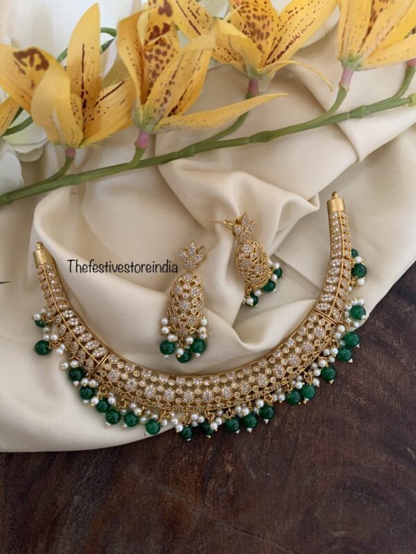 AD green beads Hasli set