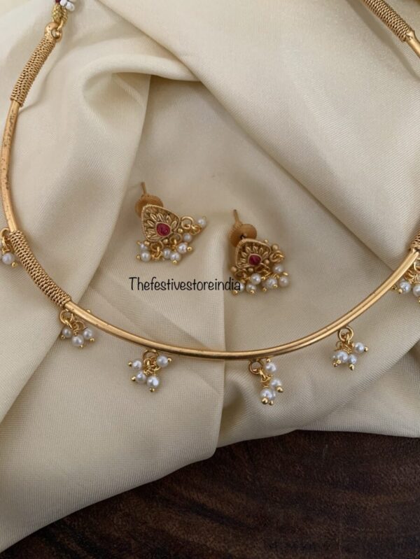 Budget friendly pearl hasli set