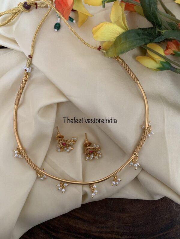 Budget friendly pearl hasli set