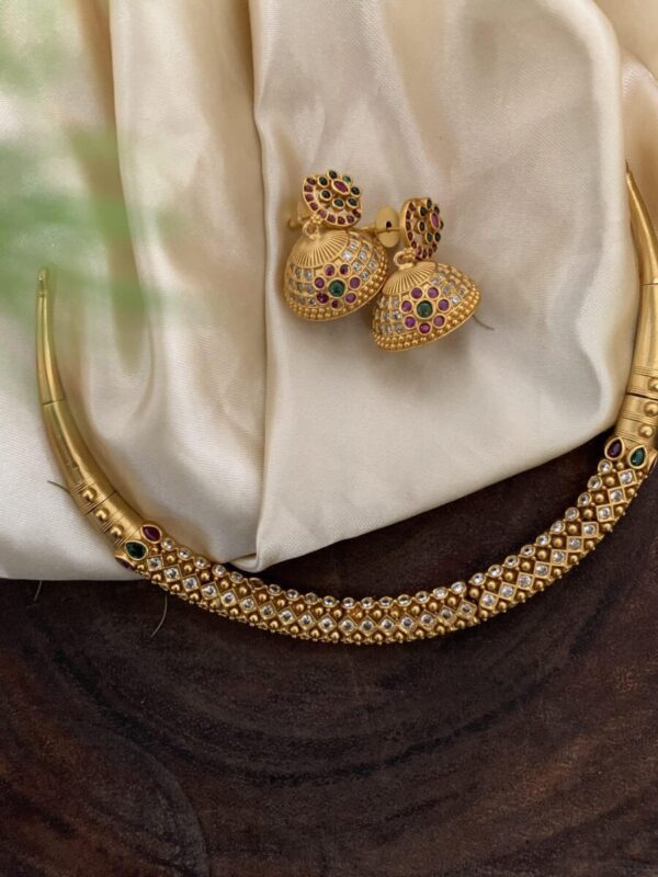 Simple gold hasli set