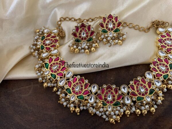 Jadau lotus necklace set