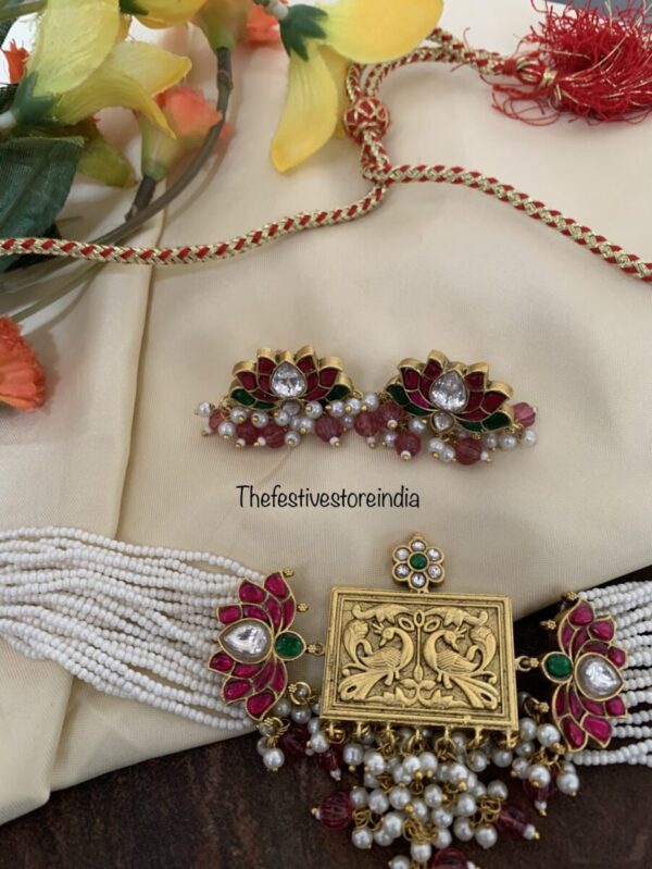 Lotus cluster Jadau pearl choker set