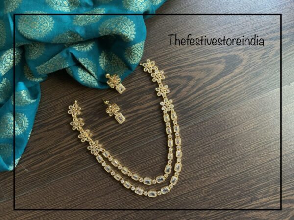 Two layer white stone set