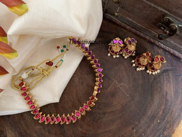 Confused what to wear? Red or pink set