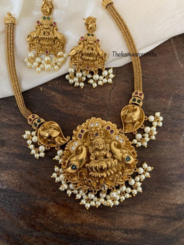 Lakshmi Ambaari necklace set