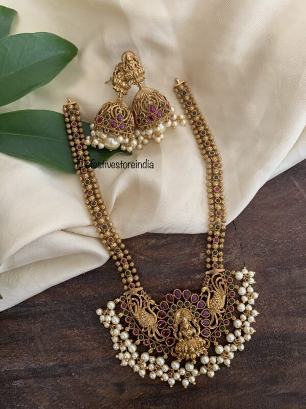 Lakshmi and pearls