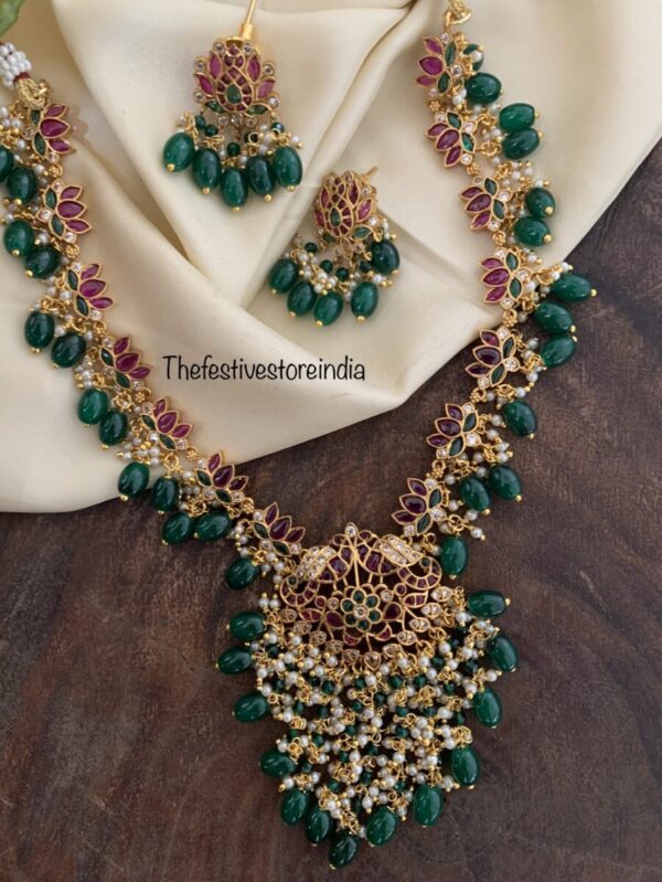 Cluster pendant non idol lotus set