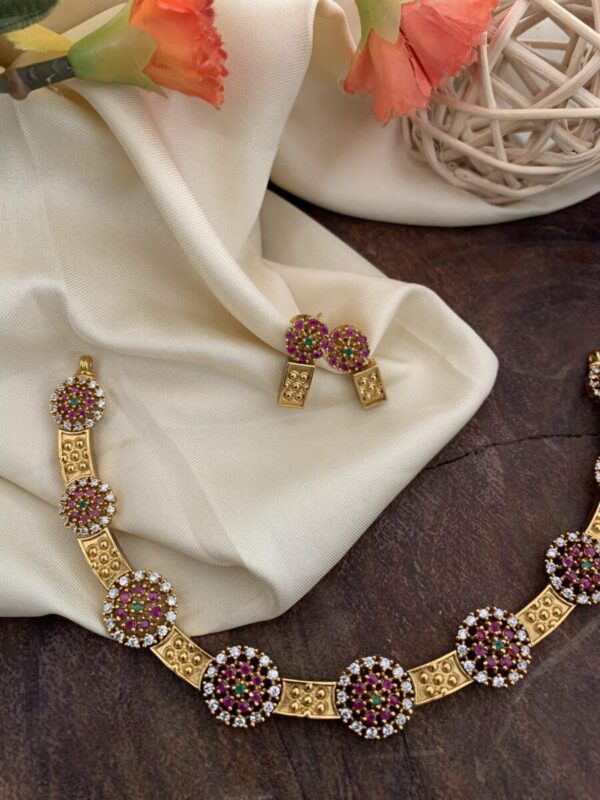 Bottu necklace set