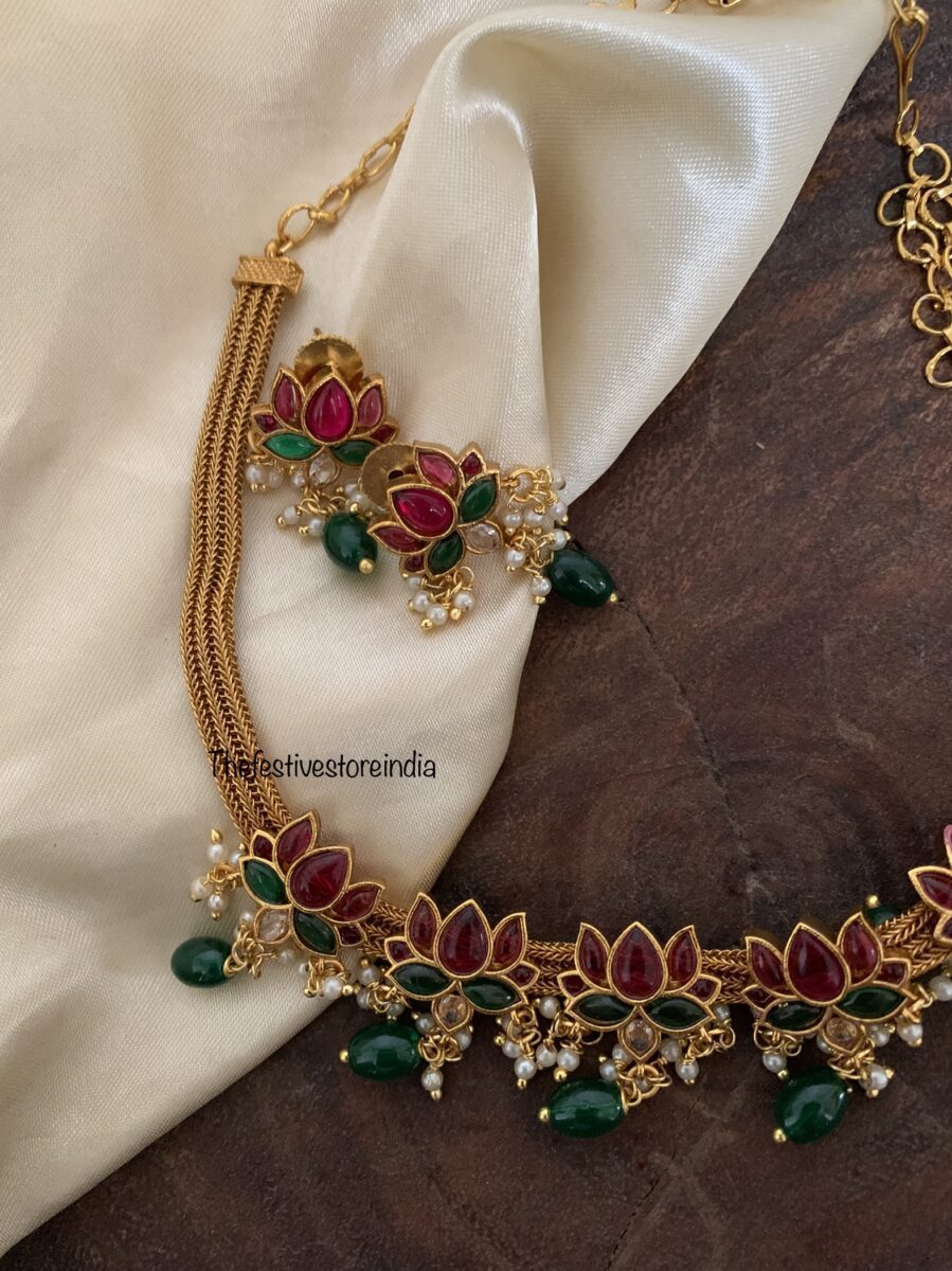 Antqiue polish lotus set
