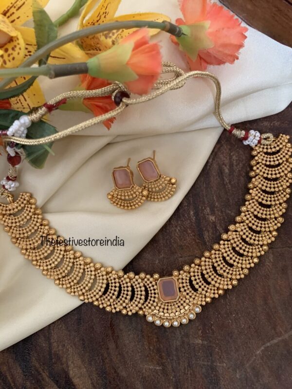 Close knit pink