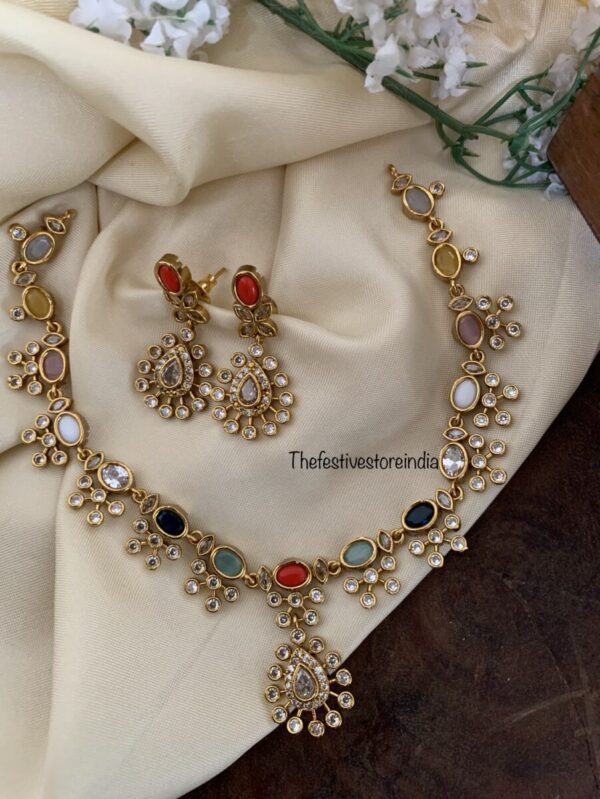 Navarathna Floral