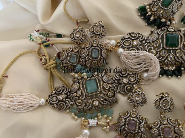 Victorian mint green block choker set