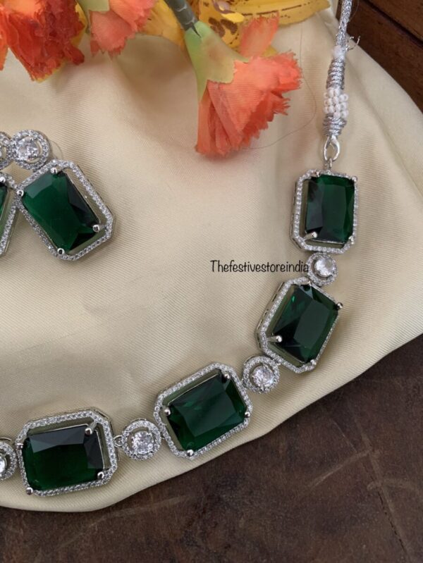 Emerald block choker/necklace set