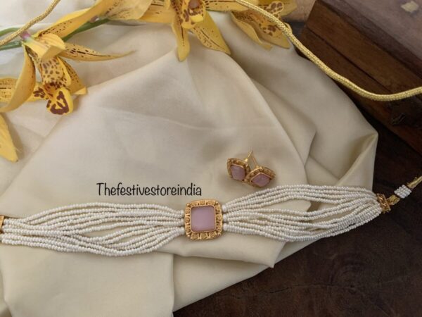 Budgeted Pink pearl choker set