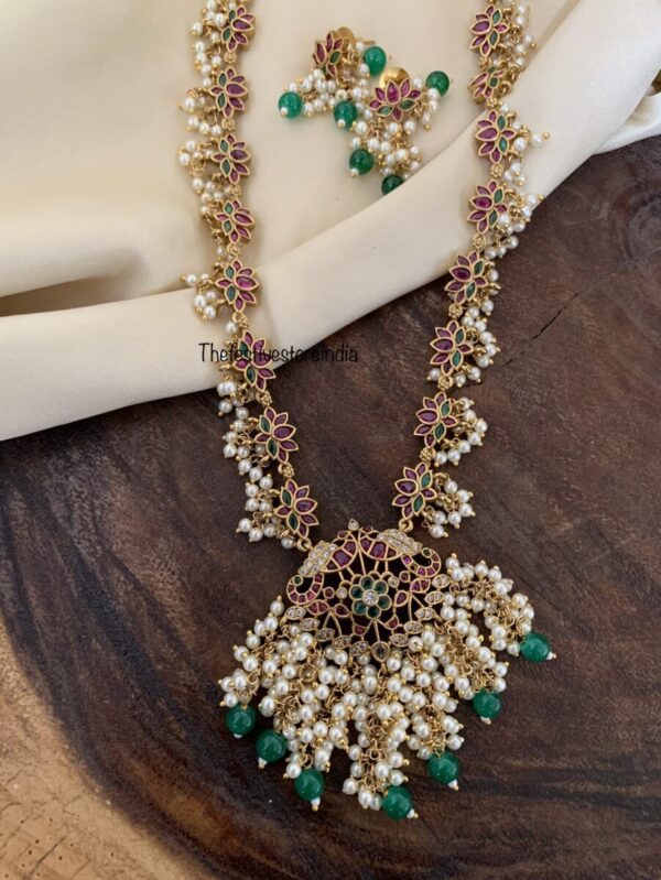 White cluster pearls pendant haaram non idol lotus set