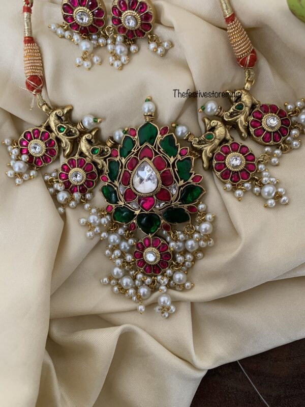 Unique Antique polish Jadau lotus choker set
