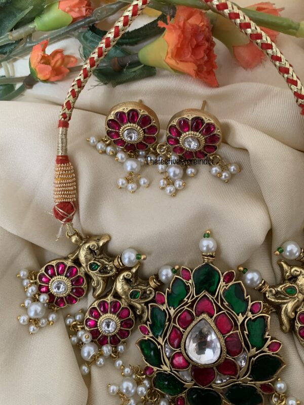 Unique Antique polish Jadau lotus choker set