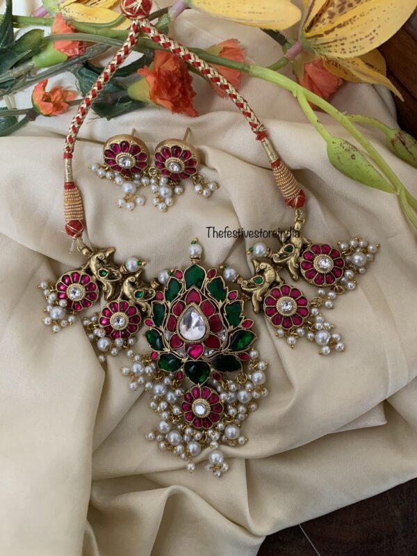 Unique Antique polish Jadau lotus choker set