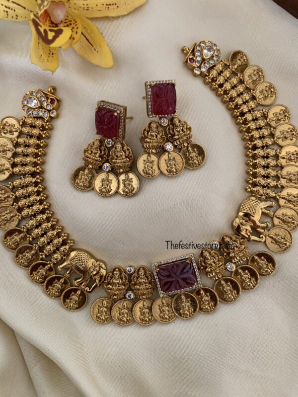 Red block Lakshmi kaasu set