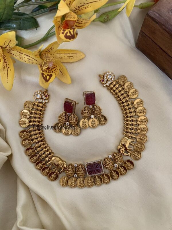 Red block Lakshmi kaasu set