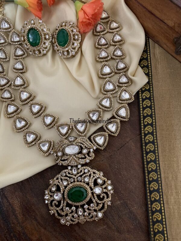 Emerald stone Victorian Midlength set