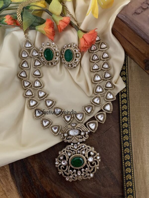 Emerald stone Victorian Midlength set