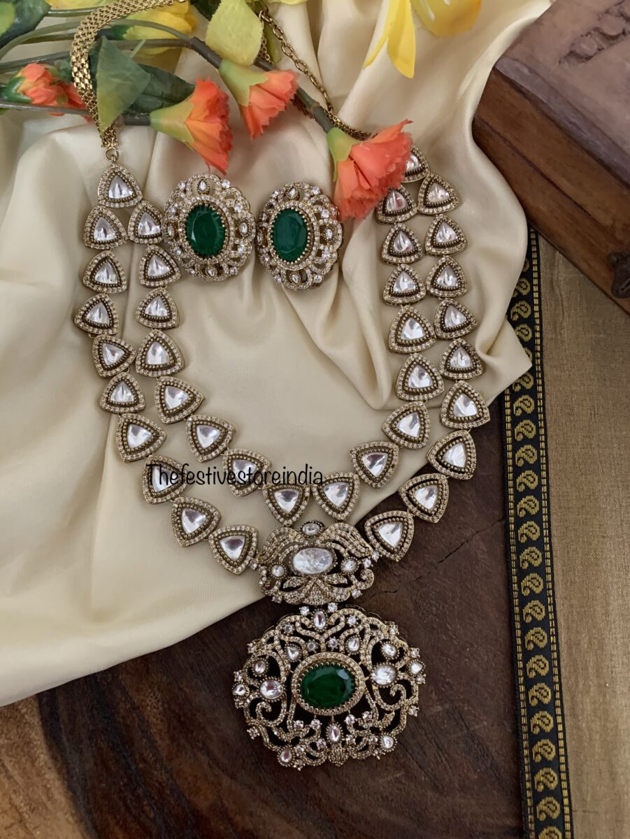 Emerald stone Victorian Midlength set
