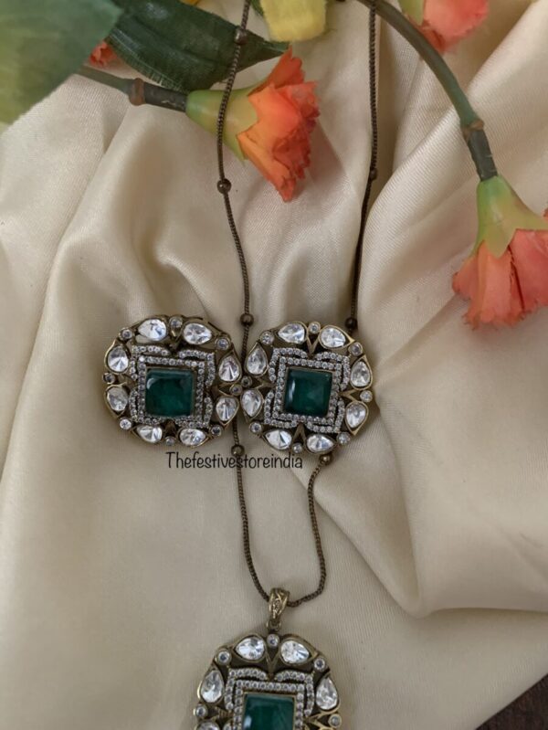 Green Victorian pendant set