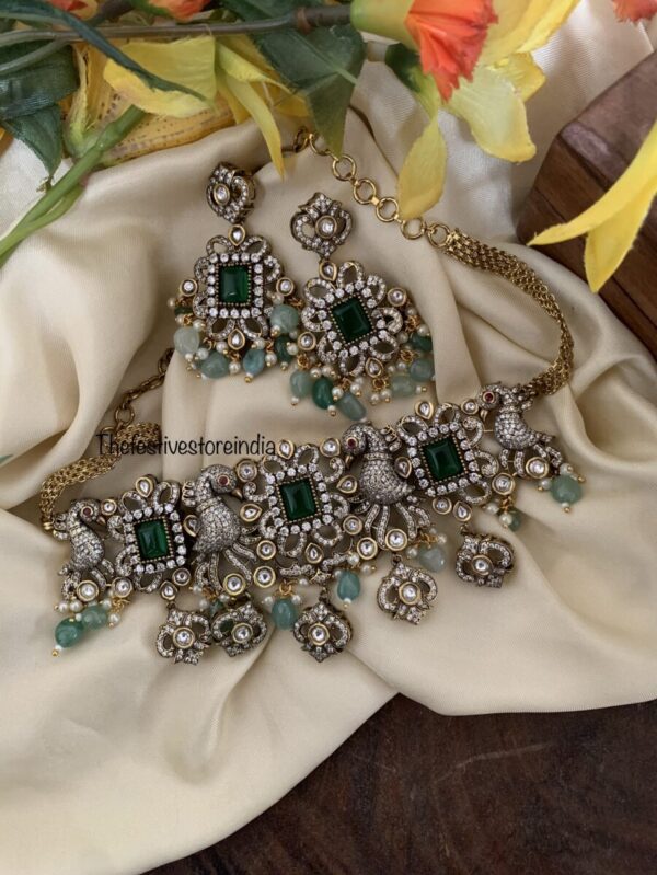 Pastel drops Emerald stone choker set