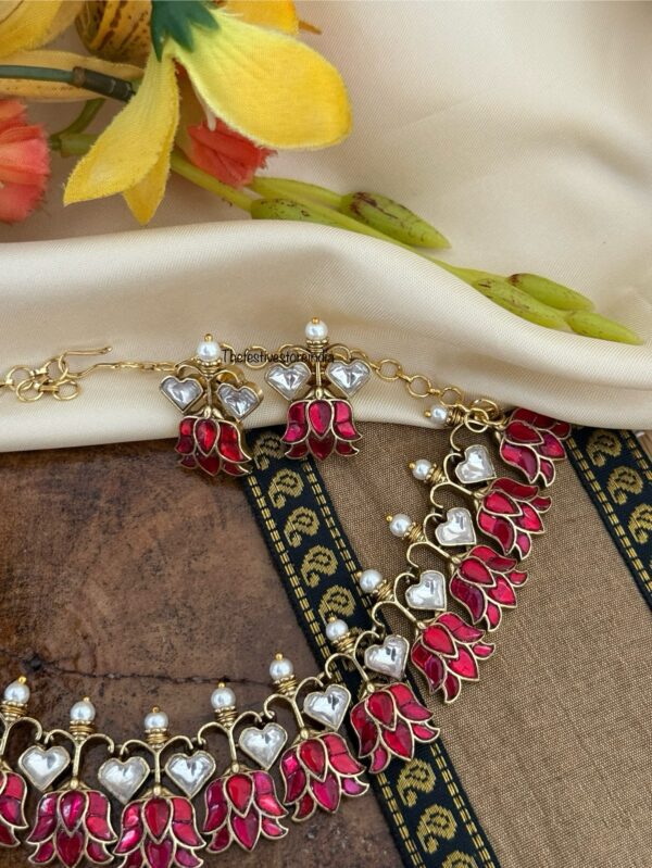 Taamara - Lotus RED Jadau set