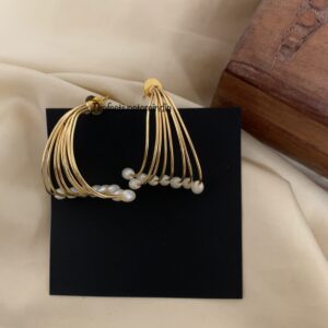Pearl strands