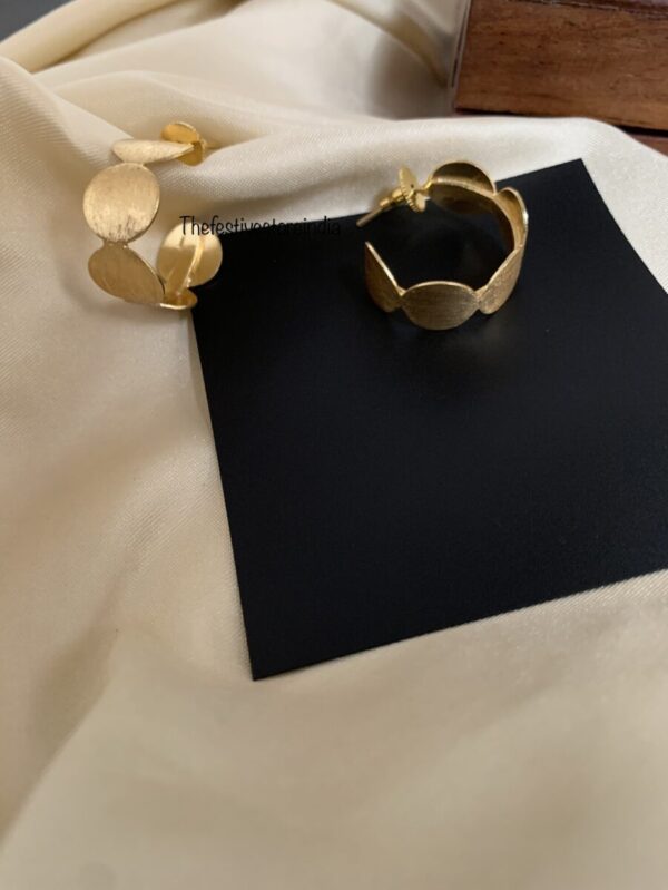 Gold hoop